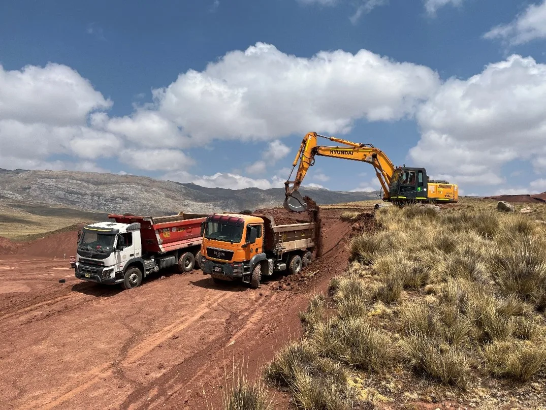 Accesos y movimiento de tierras